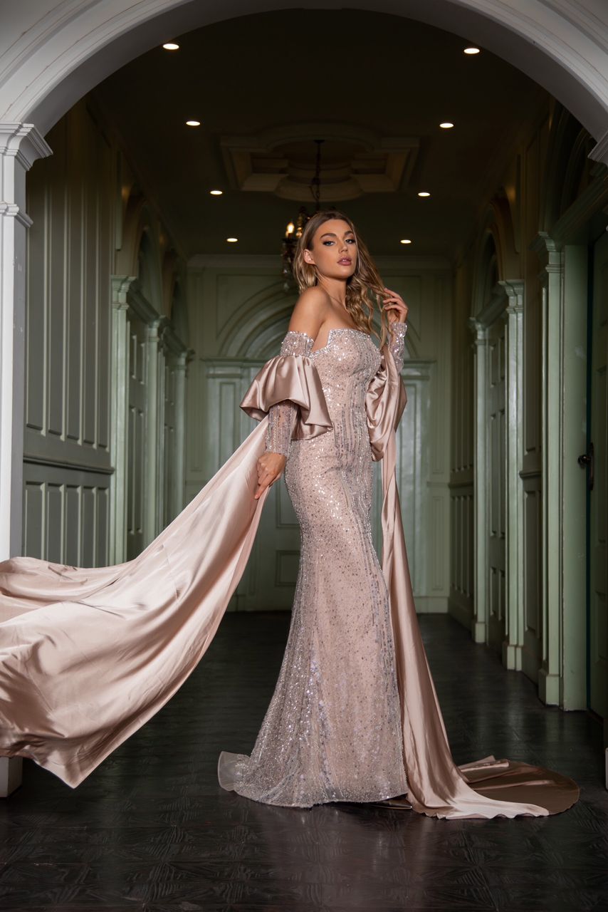 Anemone Cache-Coeur Long Dress